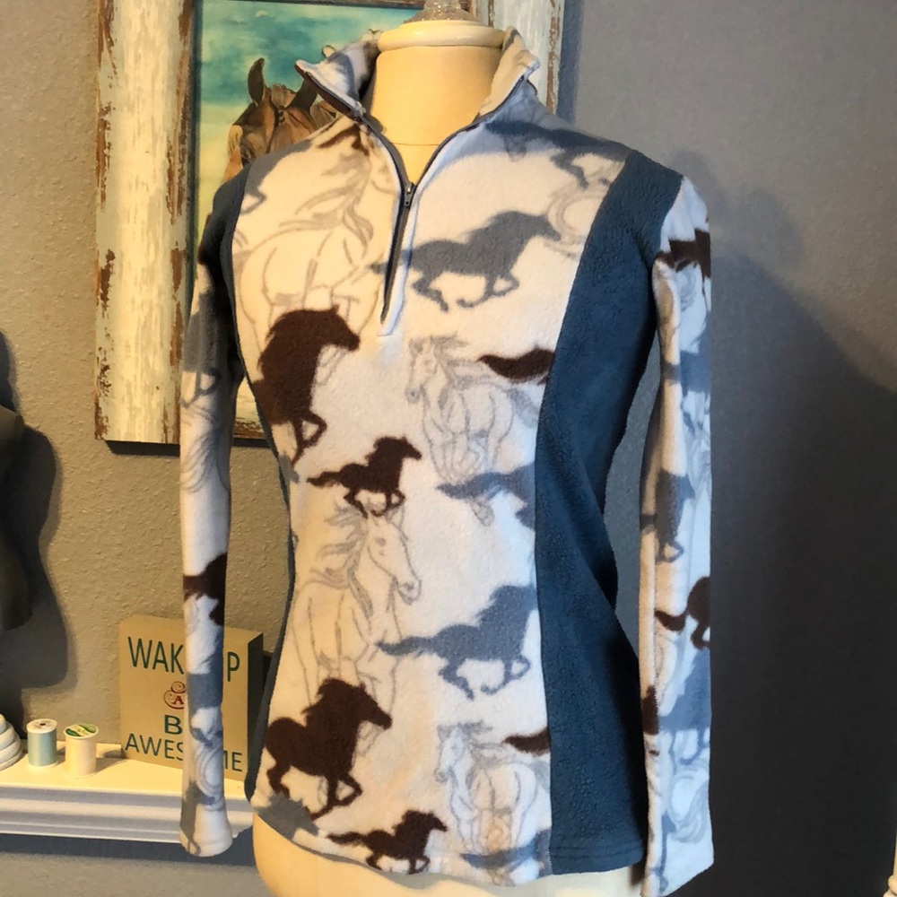 Ladies small winter riding fleece top